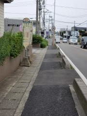 「小松台」バス停留所