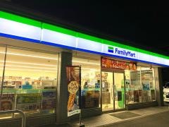 ファミリーマート　港油屋町店