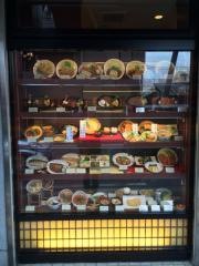 やよい軒　本八幡店
