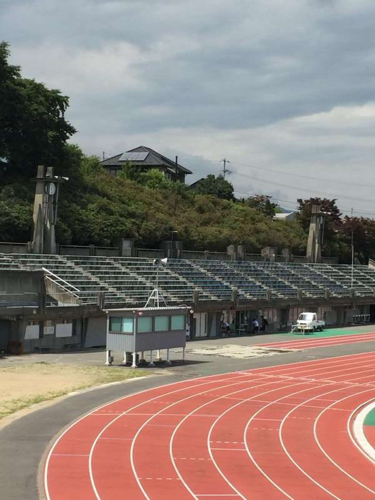伊那 市 陸上 競技 場