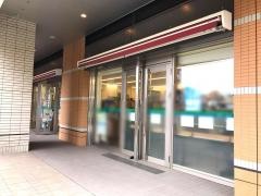 ファミリーマート　飯田橋プラーノ店