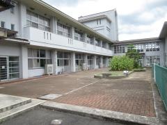 美川小学校