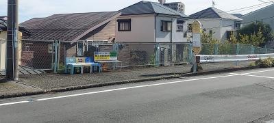 「修道院下」バス停留所