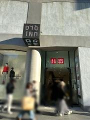 ユニクロ　ＴＯＫＹＯ