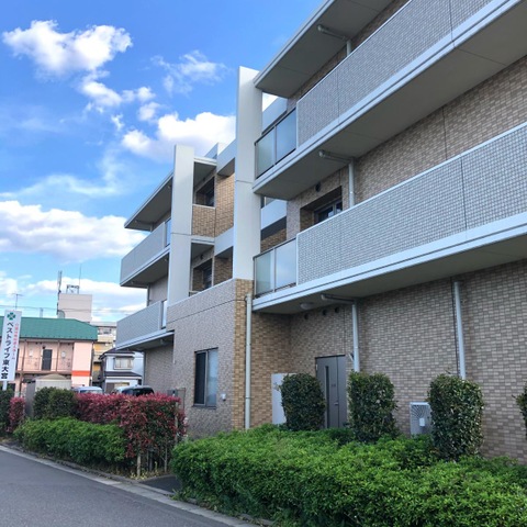 ベストライフ東大宮 建物全景