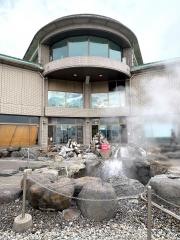 諏訪湖間欠泉センター