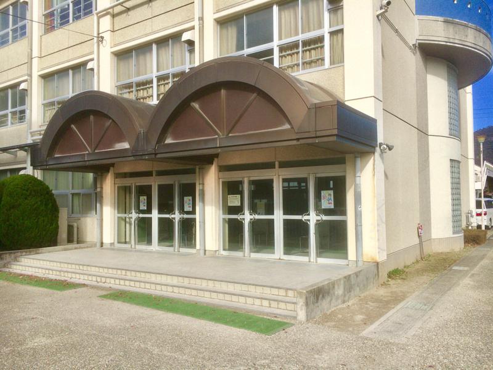 岐阜 市立 長森 中学校