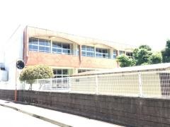 鏡小学校