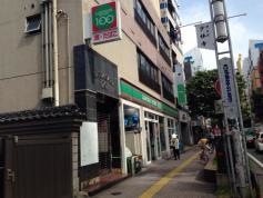 ローソンストア100　福岡天神親富孝通り