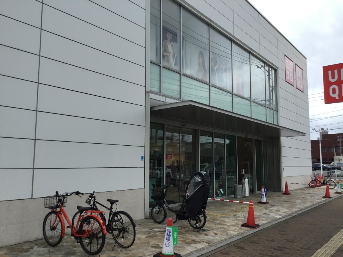 店舗のおしゃれな正面入り口