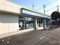 ファミリーマート　足立西竹の塚一丁目店