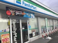ファミリーマート　津高茶屋店