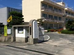 新田小学校