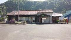 於福駅