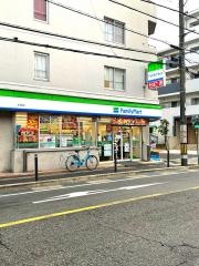 ファミリーマート　大坪店