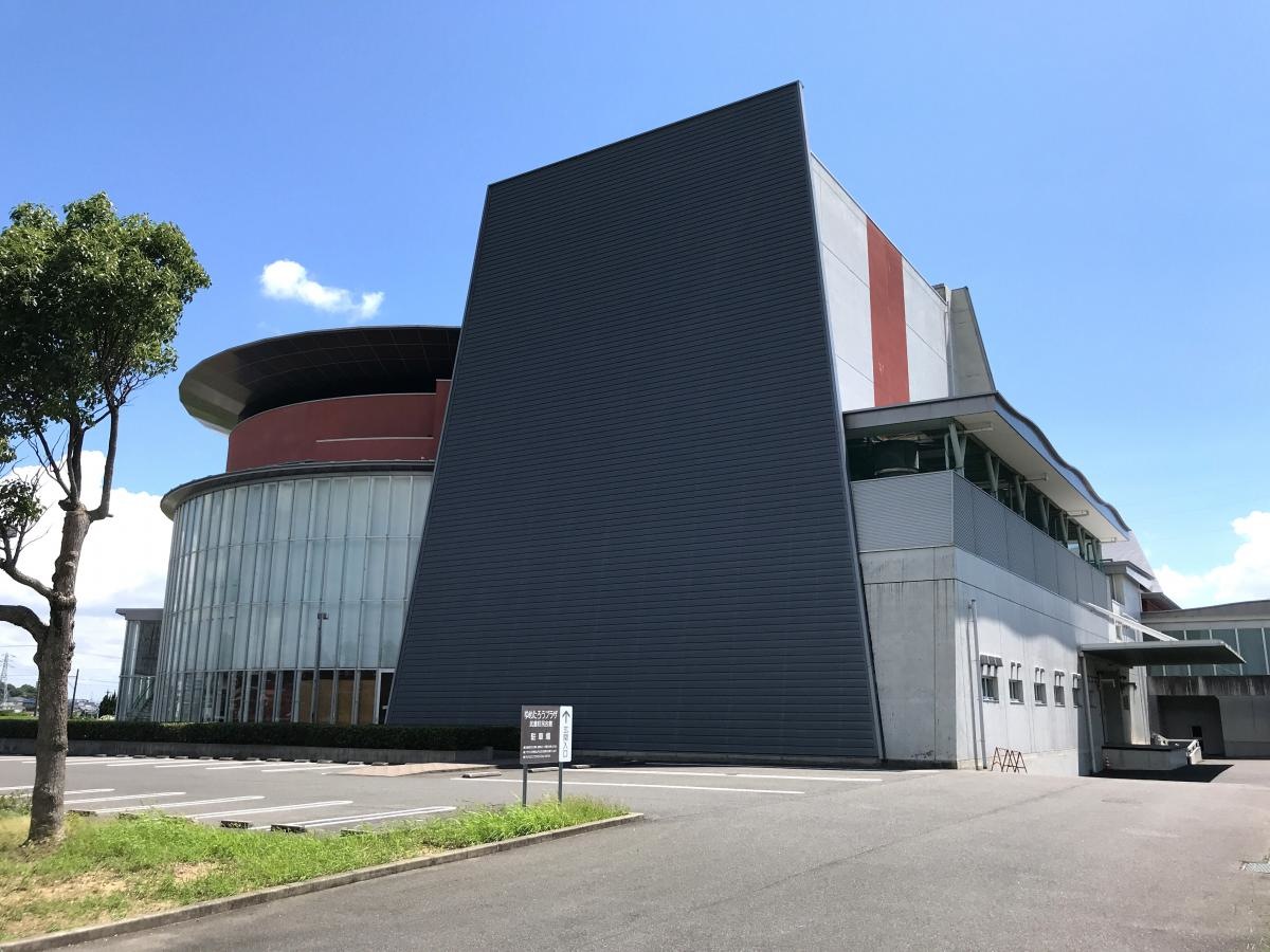 武豊町民会館