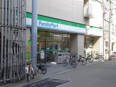 ファミリーマート　東三国一丁目店