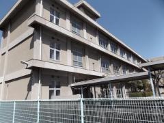 飾磨小学校
