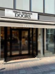 ＵＲＢＡＮ　ＲＥＳＥＡＲＣＨ　ＤＯＯＲＳ　丸亀町グリーン高松店