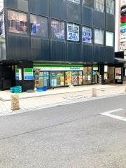 ファミリーマート　赤坂三丁目店