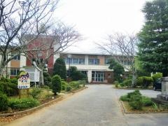 中根小学校