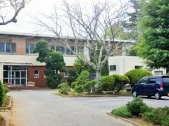 中根小学校