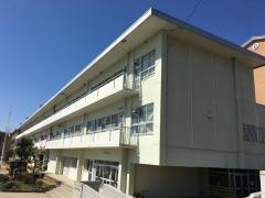 蜂屋小学校
