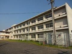 伊賀市立緑ヶ丘中学校