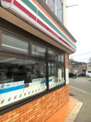 セブンイレブン　神戸田尾寺駅前店
