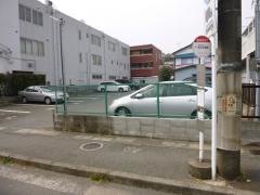 「追浜住宅入口」バス停留所
