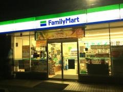 ファミリーマート　蟹江城店