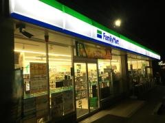 ファミリーマート　蟹江城店