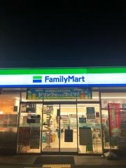 ファミリーマート　郡山下三橋店