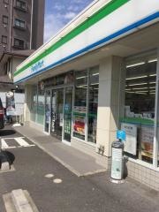 ファミリーマート　加平インター店