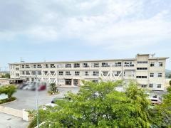 富山小学校