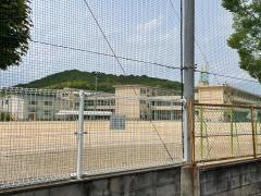 富山小学校