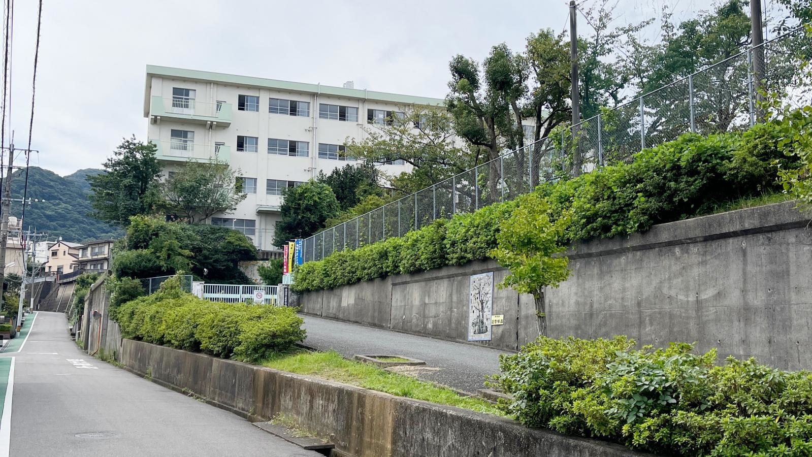 藤松小学校の施設外観