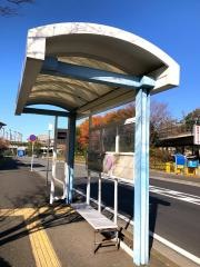 「浜鳥橋」バス停留所