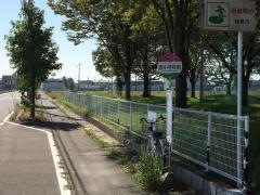 「西小前」バス停留所