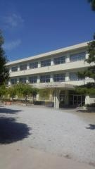 泉小学校