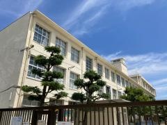 箱崎小学校