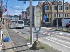 「野川くぬぎ坂」バス停留所