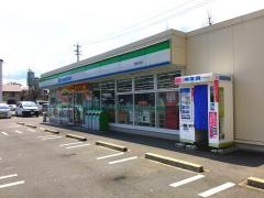 ファミリーマート　熱田大宝店
