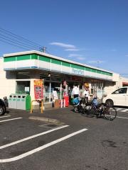 ファミリーマート　八千代村上店