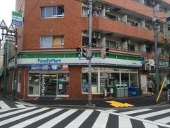 ファミリーマート　新井薬師店
