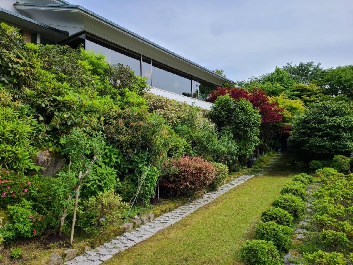 箱根・芦ノ湖成川美術館
