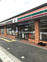 セブンイレブン　甲南町希望ケ丘店