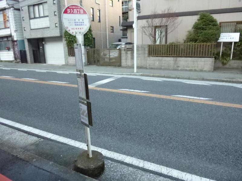 バス停外観