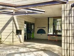 小平市中央図書館