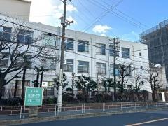 西三国小学校